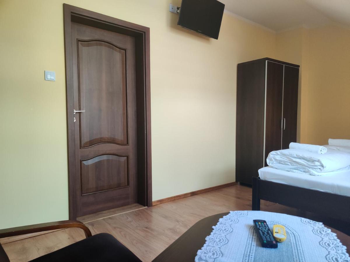 Cztery Pory Roku Guest House Białowieża Екстериор снимка