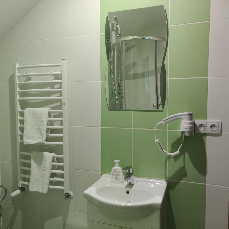 Cztery Pory Roku Guest House Białowieża Екстериор снимка