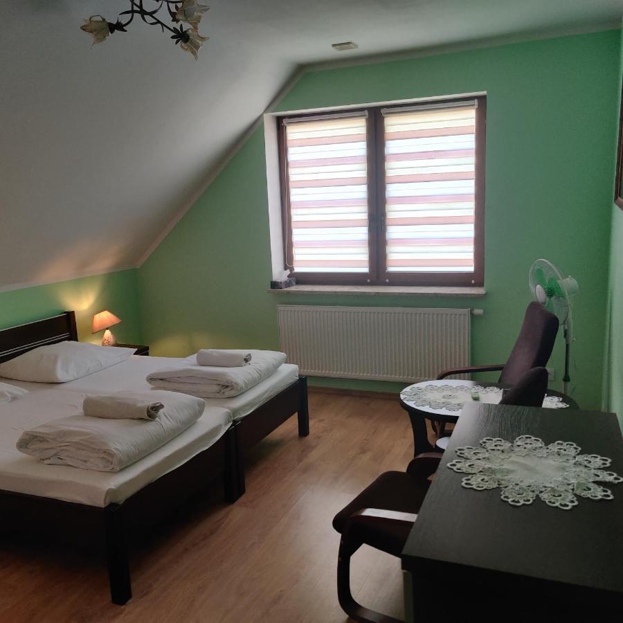 Cztery Pory Roku Guest House Białowieża Екстериор снимка