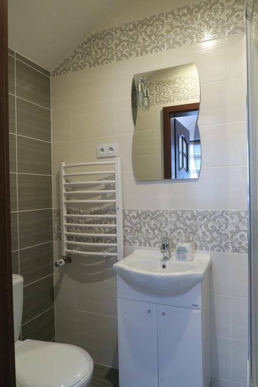 Cztery Pory Roku Guest House Białowieża Стая снимка